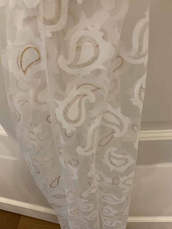 Sjaal voile wit met gouden accenten