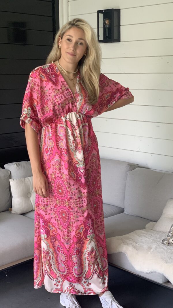Lange Jurk Roze met bloemen motief - Afbeelding 6