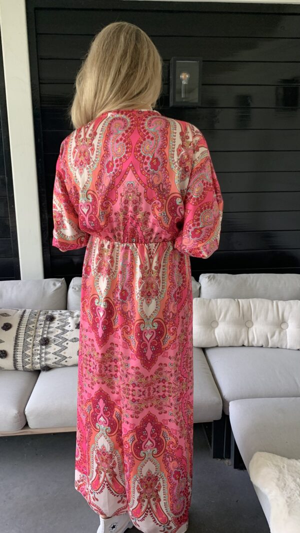 Lange Jurk Roze met bloemen motief - Afbeelding 7