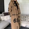 Jas Camel met Tekst - Afbeelding 3