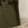 Tote Bag Legergroen Kunstleer met Teddy afgebiest - Afbeelding 3