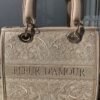 Tas Taupe Fleur D’Amour Geborduurd - Afbeelding 3