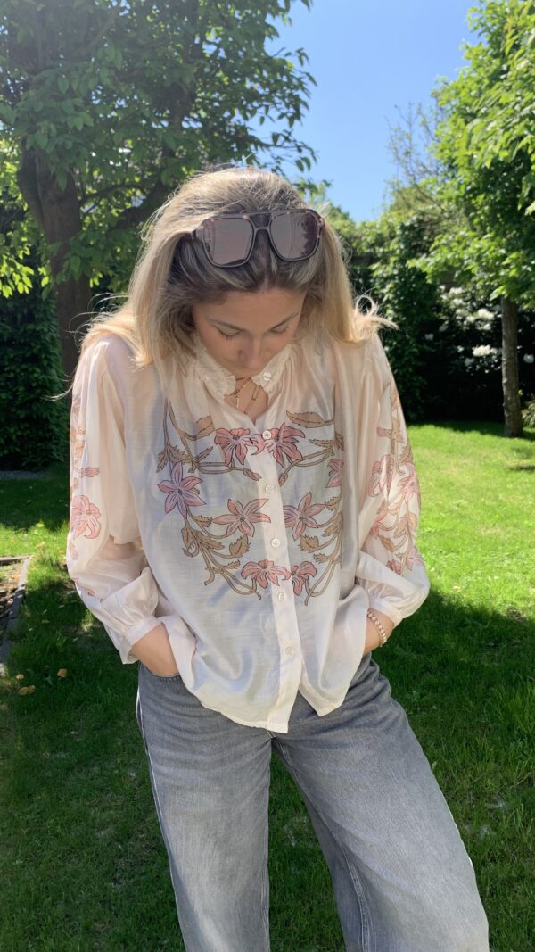 Blouse Ecru met Roze Bloemen - Afbeelding 2