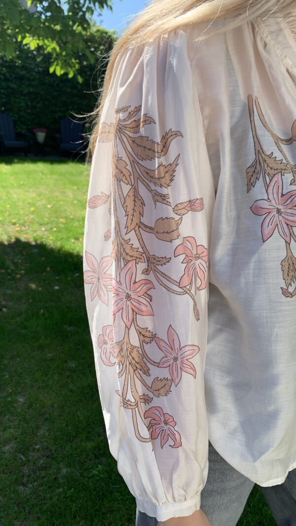 Blouse Ecru met Roze Bloemen - Afbeelding 5