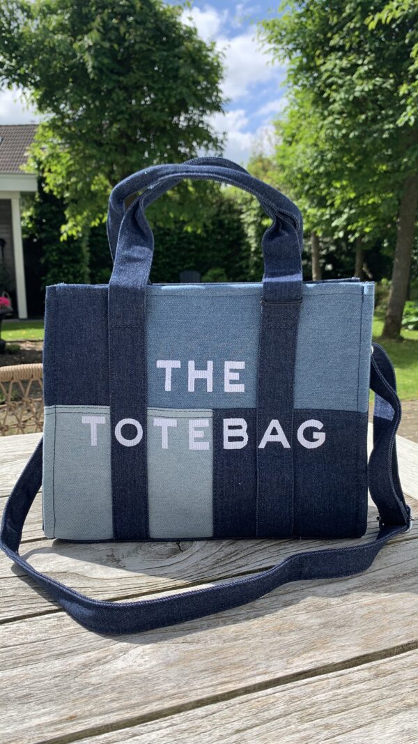 Tote Bag Jeans Look