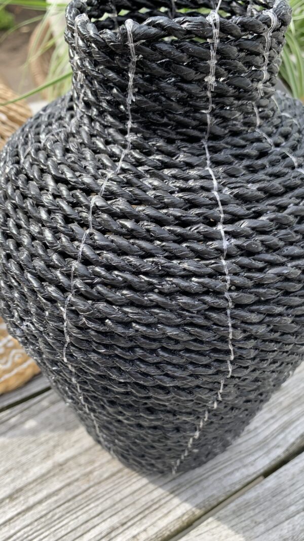 Vaas Zwart Touw - Afbeelding 3
