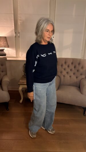 Trui Navy met Licht Blauwe Veter