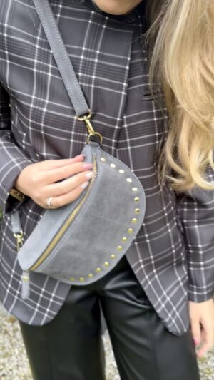 Tas Buidel Suède Grijs met Studs